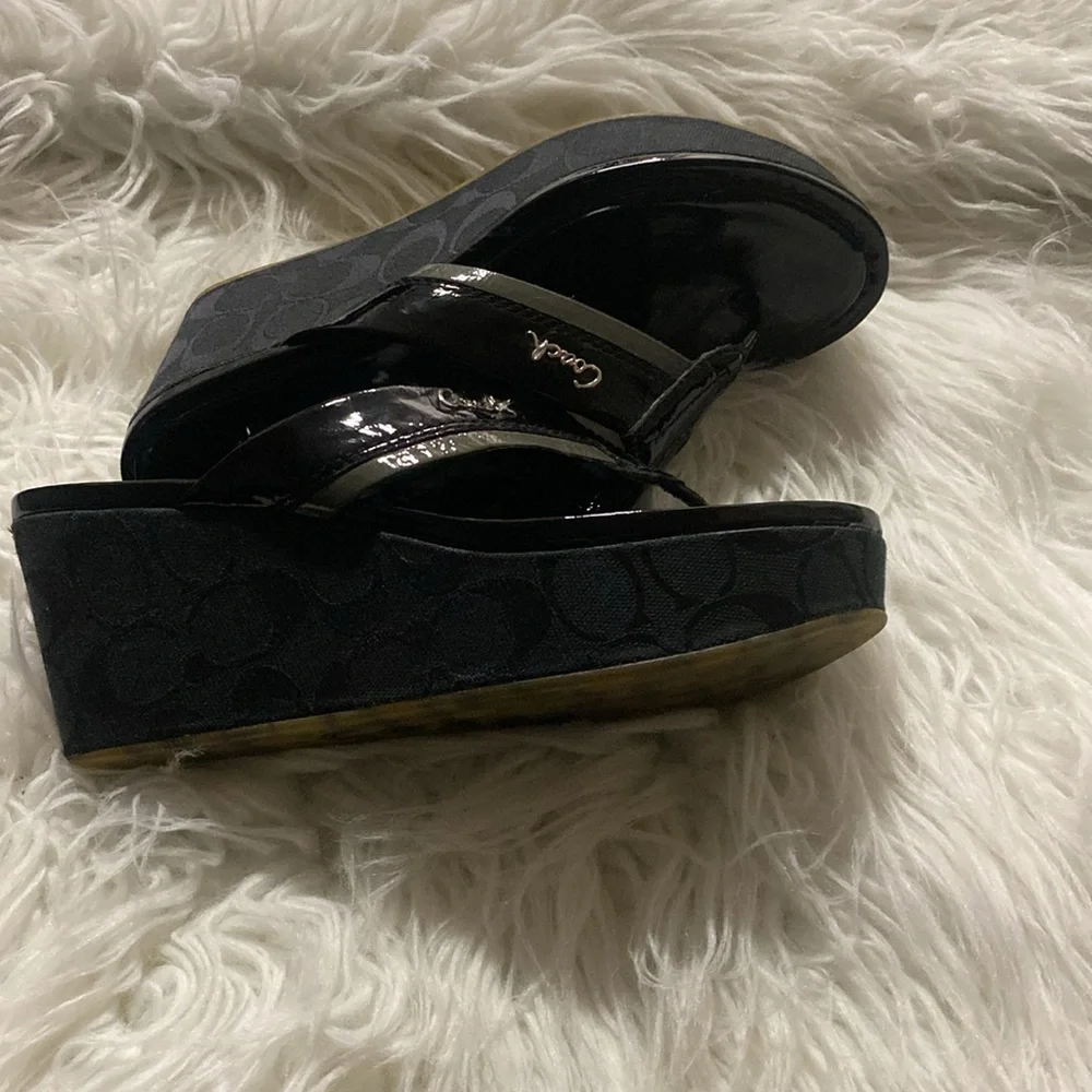 Coach wedge, Sandals Size 8B - Picture 5 of 9